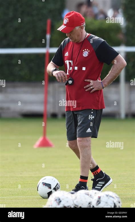 bayern munich new coach