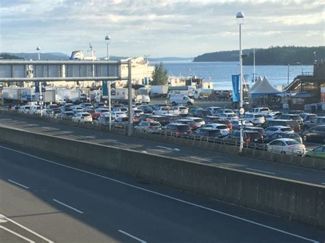bc ferries wait times today