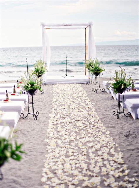 Beach Themed Wedding Aisle Decorations 31 Unique and Different