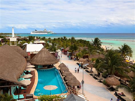 beach club costa maya