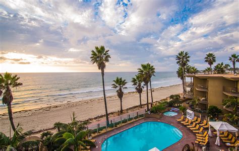 beach facing hotels near me