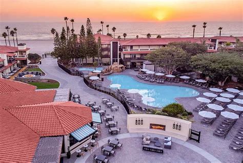 beach hotels in oxnard