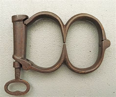 Bean Giant Handcuffs