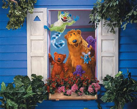 bear in a big blue house