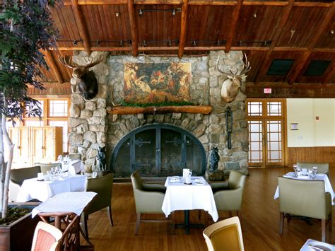 bear mountain hotel restaurant