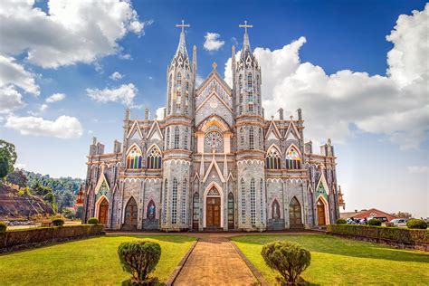 Beautiful Churches: Must-See Architectural Wonders Around the World