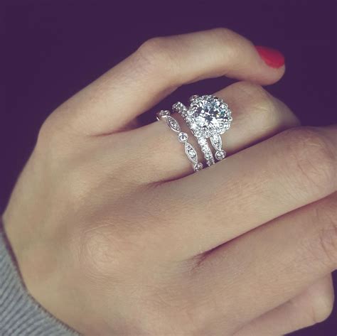 beautiful diamond ring pic