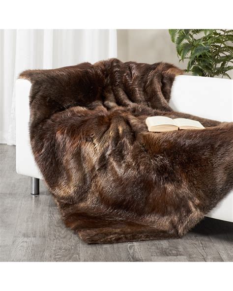 Beaver Throw Blanket