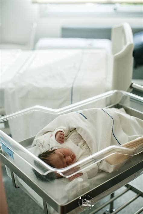 bebe recien nacido en hospital