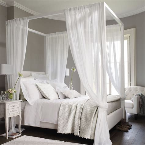 Picture of Superb Canopy Frame Modern Bed Curtains Decorating Idea