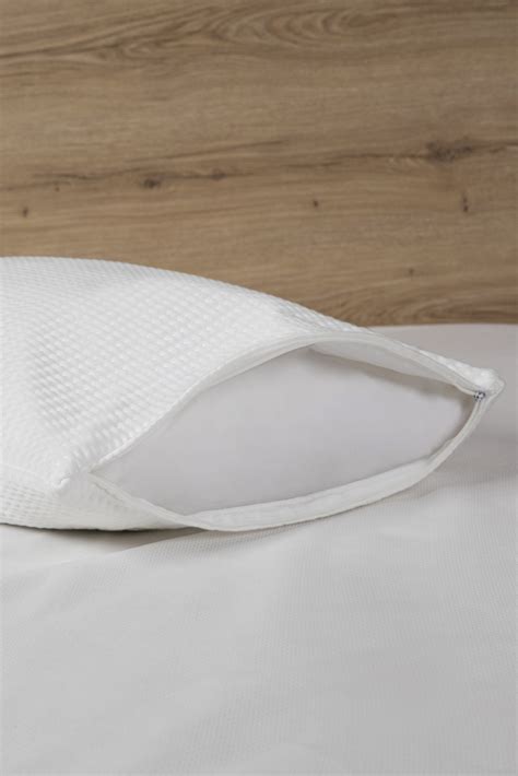 Bedcare Pillow Protector