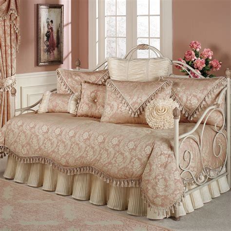 Bedding For Day Bed