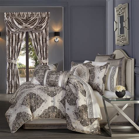 Bedding Sets With Matching Valances