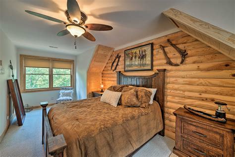 Bedroom at No. 5 Lake Front Dream Cabin at Big Bear Image source
