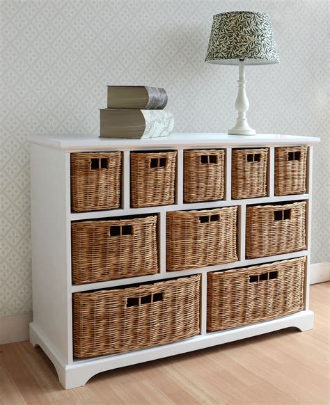 Maximizing Storage Space In Your Bedroom With Baskets