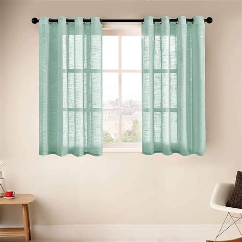 home.furnitureanddecorny.com:bedroom curtains for small rooms