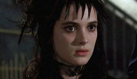 Unveiling Winona Ryder's Age In "Beetlejuice": Surprising Revelations