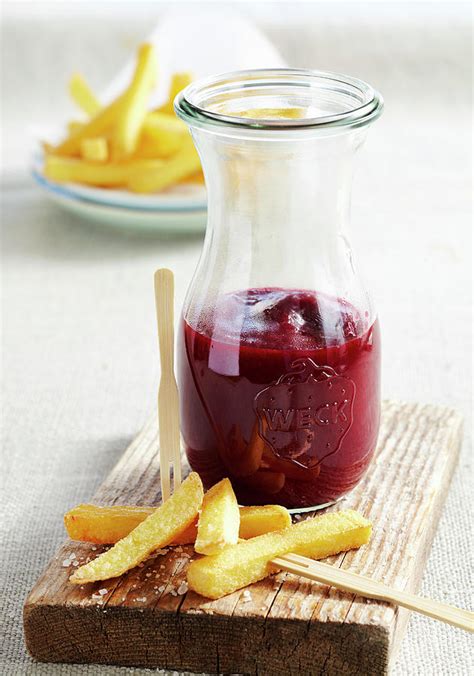 Beetroot Ketchup with Fries