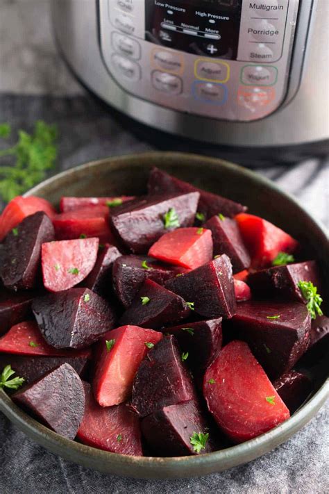 Steamed Beetroot in a Pressure Cooker