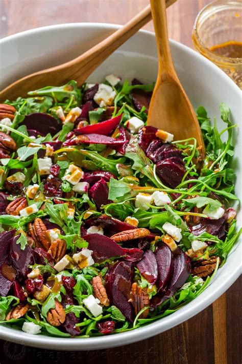 beetroot salad with dressing