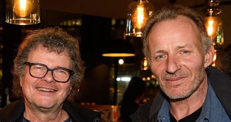 behind the scenes 15