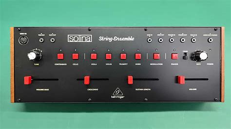 Behringer String Synth