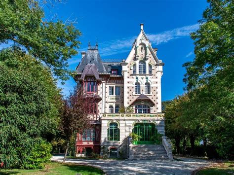 Belle Epoque Manor