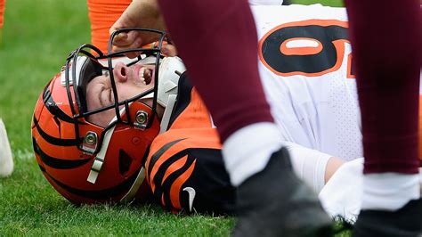 bengals quarterback knee injury