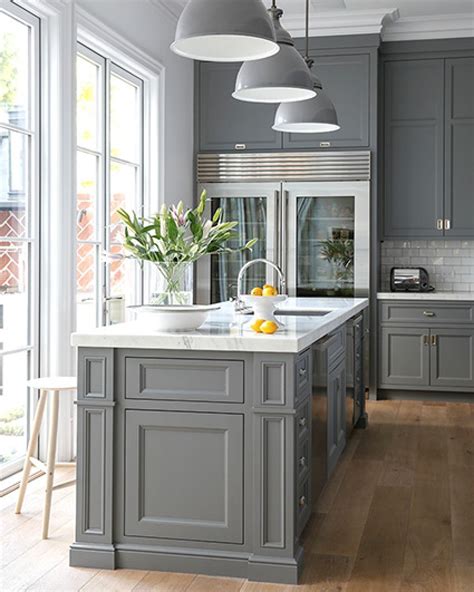 benjamin moore grey kitchen cabinets