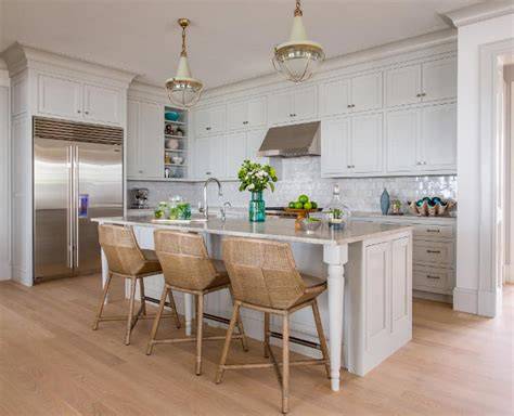 Benjamin Moore "Gray Owl" lightened 50 Cottage kitchen inspiration