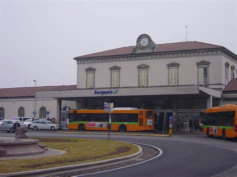 bergamo italy train station