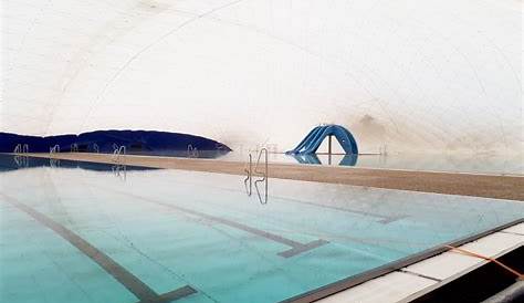 Berlin couvre une piscine du plus grand dôme d'Allemagne