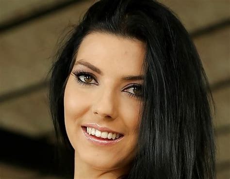 Bessie Lowe: Unveiling the Secrets Behind a Name That Resonates