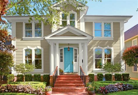 Tips on Choosing the Right Exterior Paint Colors for Florida Homes
