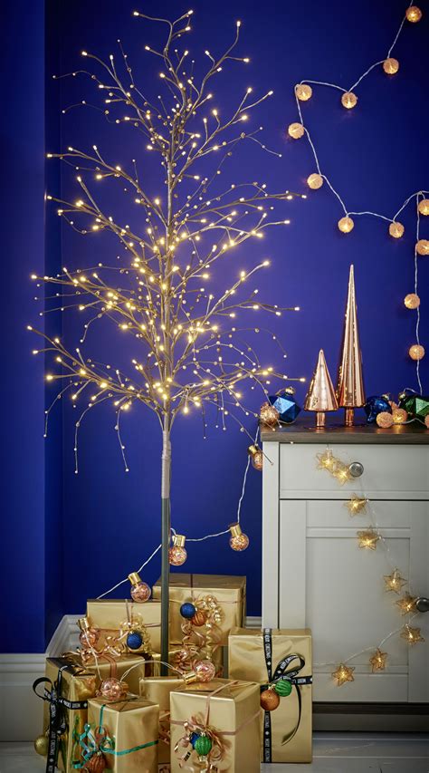 The 8 Best Indoor Christmas Lights of 2022