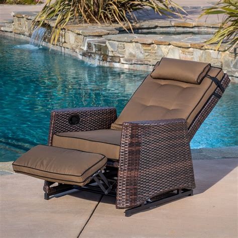 best outdoor recliner lounge chair
