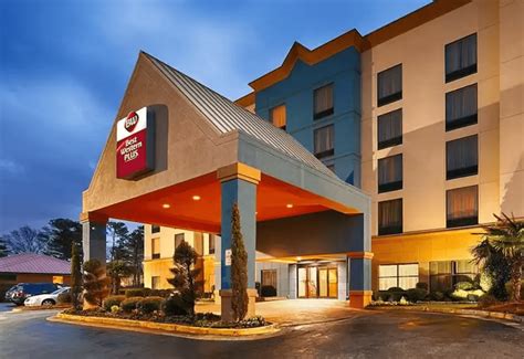 Best Western Plus Hotel & Suites Airport South: A Top Choice For Travelers In 2023