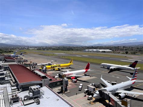 best airports to fly into costa rica
