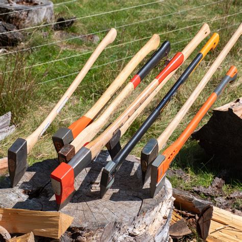 Best Axe For Splitting Small Logs