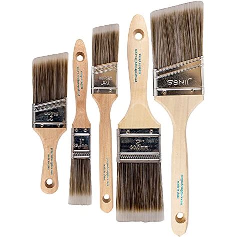 Best Brushes To Paint Furniture