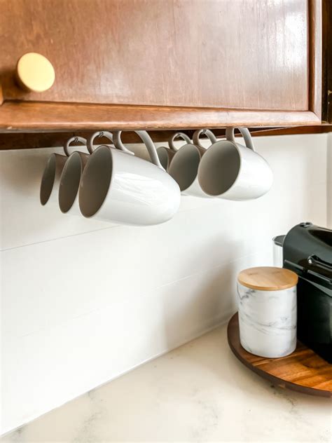 Best Command Hooks For Mugs