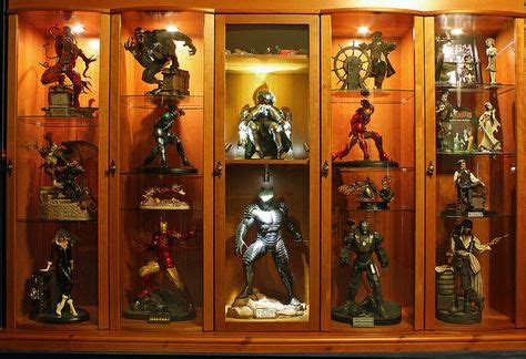 Best Display Case For Sideshow Statues
