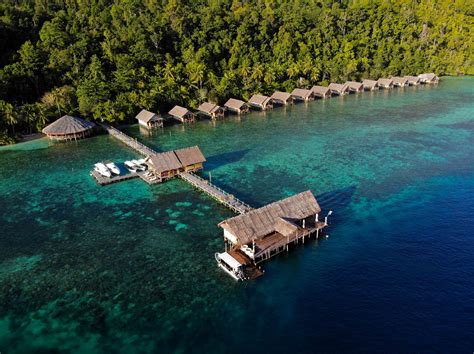 best dive resorts in indonesia