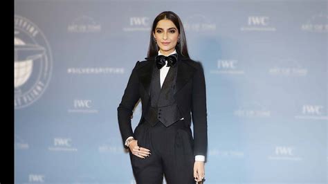 Best Dressed Wallpaper