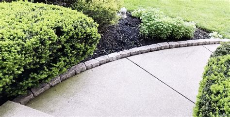 Best Edging For Sidewalk