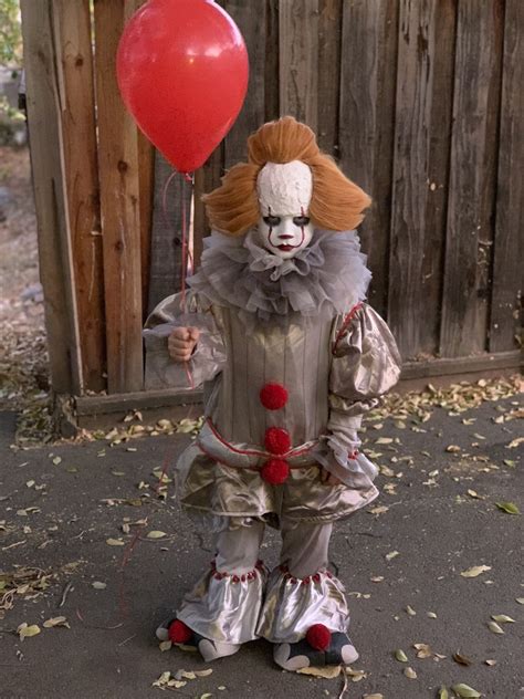 best eerie pennywise costume