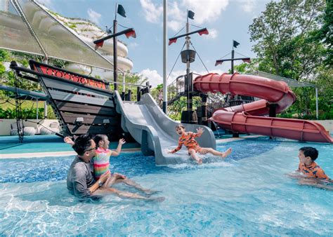 best family friendly hotels singapore