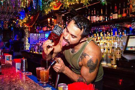 BEST GAY BARS IN NYC