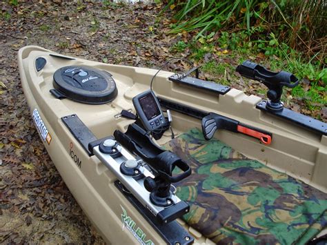Best Kayak Fish Finder What Makes Them The Best? BearCaster