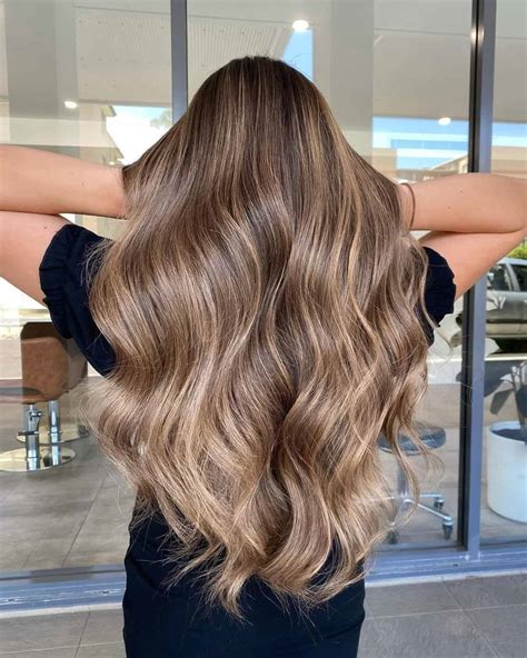 Fresh Best Light Brown Hair Color With Simple Style